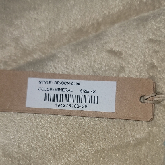 Skims Light Green Scoop Bralette - Picture 2 of 4